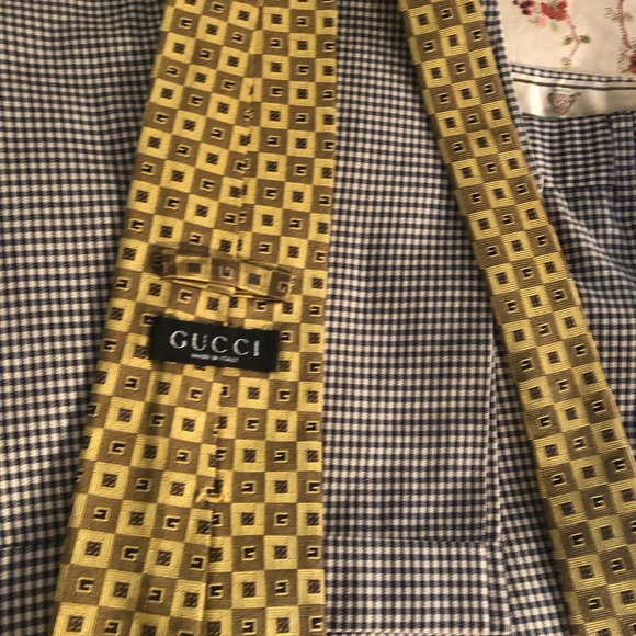 🥁🥁Men’s vintage Gucci necktie. Gold. EUC. BEAUTIFUL. RSRE - Picture 8 of 12